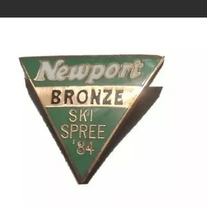 Awesome! HTF Newport cigarette Ski spree PIN